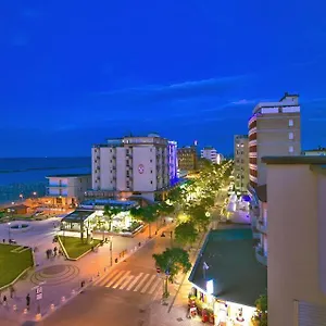 3* Hotel Royal